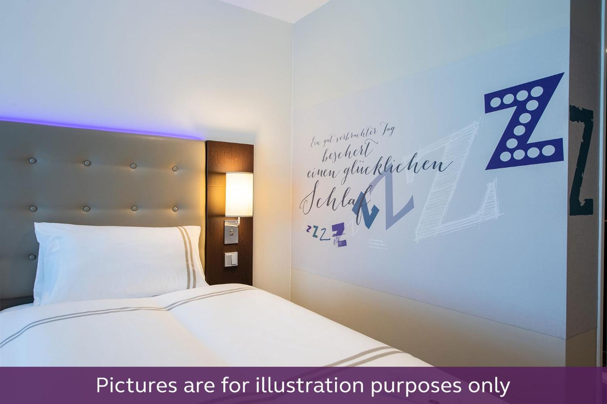 Premier Inn Koeln City Centre Екстер'єр фото