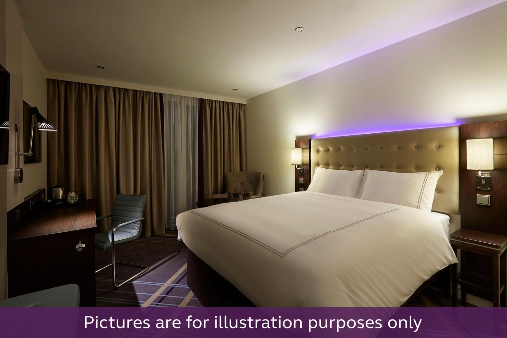 Premier Inn Koeln City Centre Екстер'єр фото