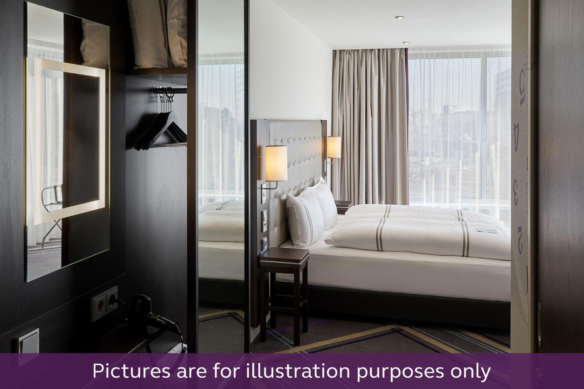 Premier Inn Koeln City Centre Екстер'єр фото