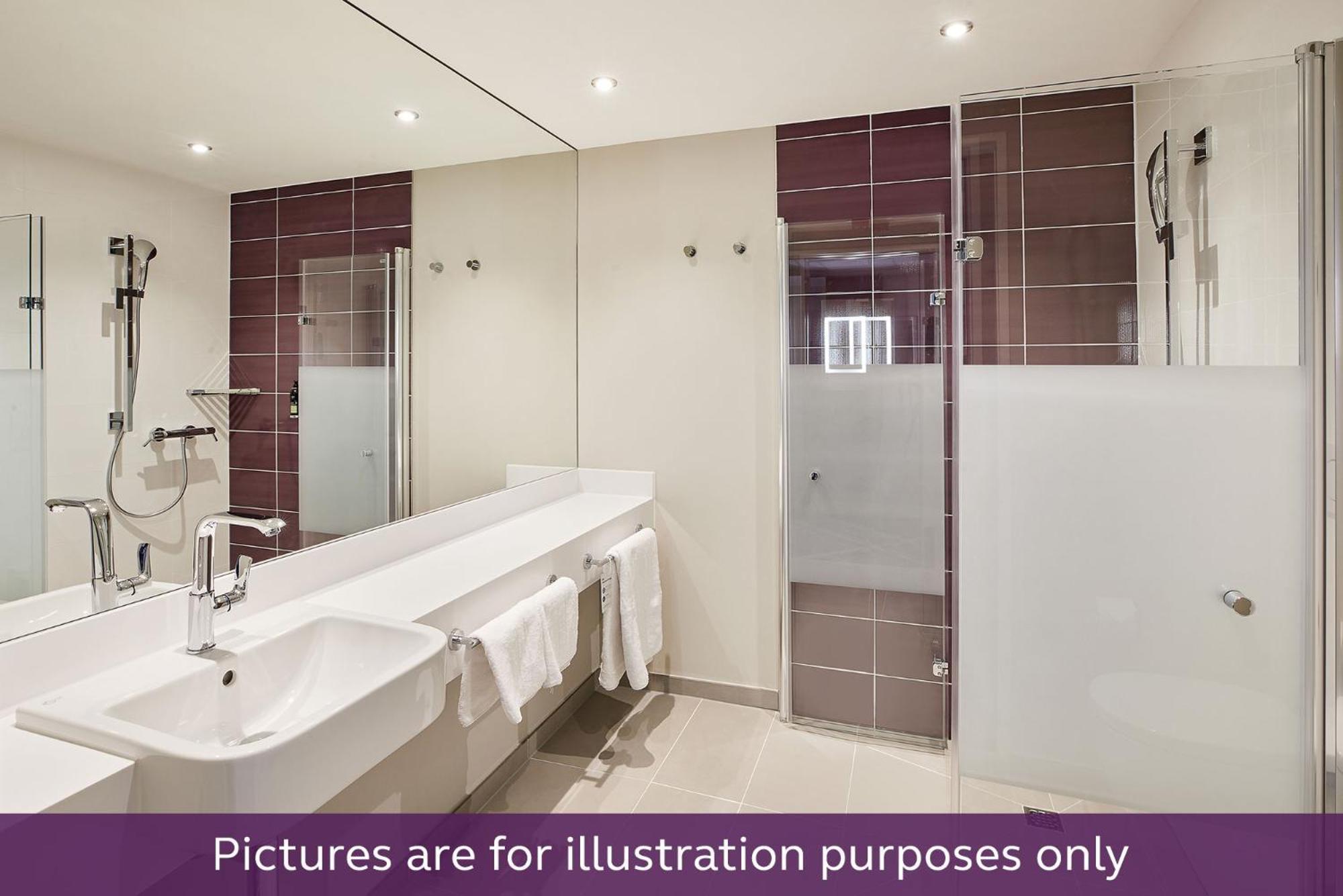 Premier Inn Koeln City Centre Екстер'єр фото